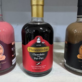 Licor chocolate com piri piri 