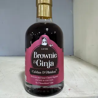Licor de brownie e ginja