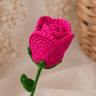 Rosa fúcsia crochet