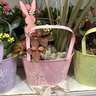 Cesto Páscoa rosa claro