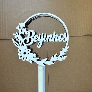 Placa de madeira “beijinhos”
