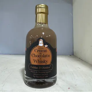 Licor creme de chocolate e whisky 