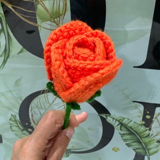 Botão rosa laranja crochet