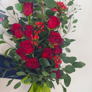 Ramo com rosas vermelhas