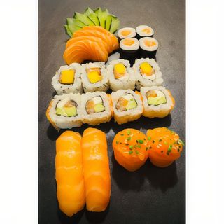 Menu Salmon Lover (20pcs)