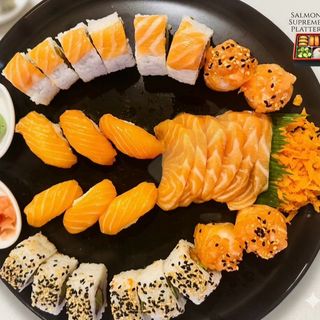 Salmon Supreme Platter 28Pcs
