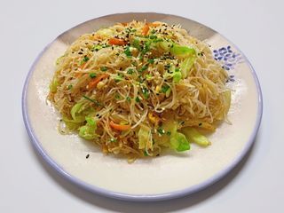 U5a-Massa de arroz com legumes