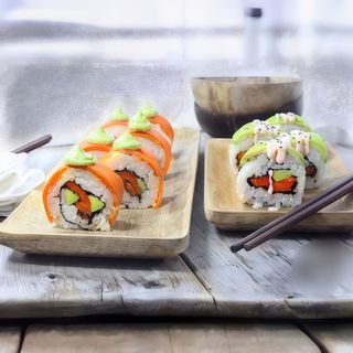 Enguia Uramaki-Rainbow Rolls
