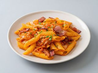 Massa Penne Bacon e Queijo