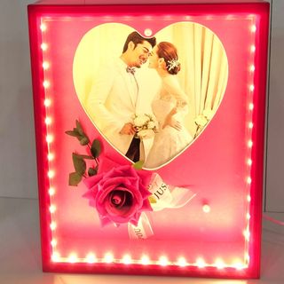 Porta foto vermelho com Led