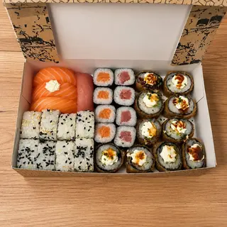 Combinado 9- Roll Up Box (30 peças)