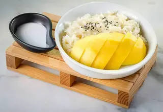 Khao Niew Ma Muang
