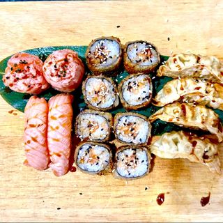 Traditional hot 5 (16 pcs)