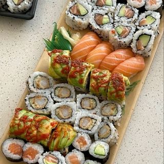 Sushi special 44 pcs