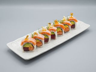 Special uramaki com salmao e atum 8 pcs
