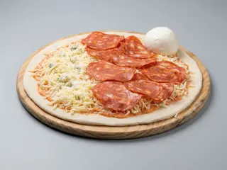 Pizza de Chouriço