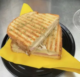 Tosta de Queijo e Orégãos