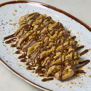 Croffle Chocolate Dubai com Pistachio Crocante
