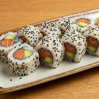 Uramaki Salmon Avocado (8 pieces)