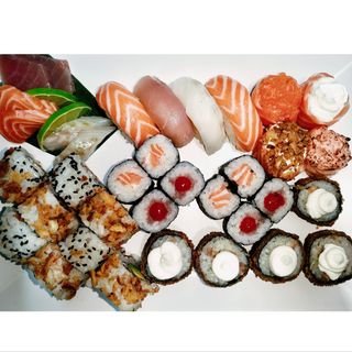 Combinado 4- Couple Platter (35 Peças)