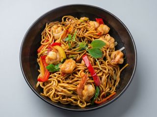 Yakisoba de Frango Panado