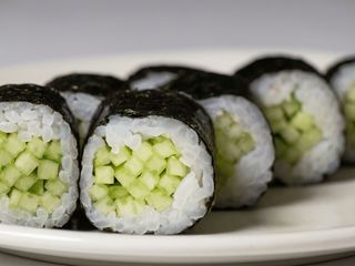 Hosomaki Pipino- (8 Peças)