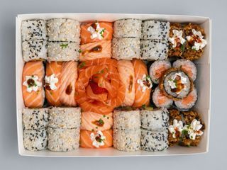 Salmon Special Half-Century (50 Peças)