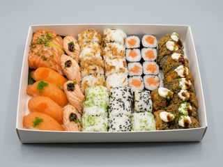 Combinado 16- King Salmon Box (100 Peças)