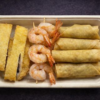 A22 Mix de Frango Panado com Gambás e Crepe de Legumes