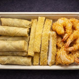 A23 Mix de Frango Panado com Crepe de Legumes e Gambás Saté