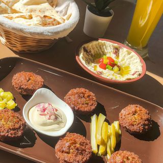 Fried Falafel Platter
