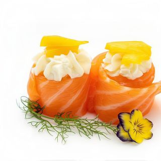 Gunkan com philadalphila and mango 6 pcs