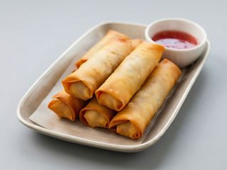 Spring hot roll 5 pcs