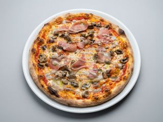 PROCIUTTO E FUNGHI 