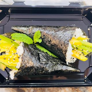 69. Temaki Salada 2 peças