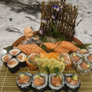 SUSHI COMBINADO 23 PECAS