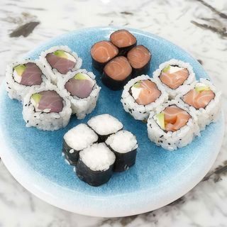 81. Sushi Combo 16 Pecas (C)