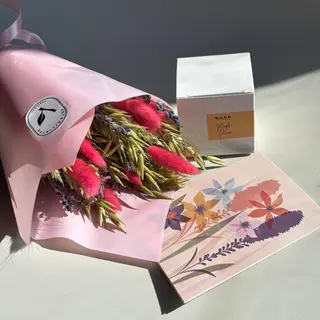 Conjunto de Presente "Bouquet e Vela "