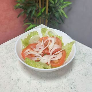 Salada Mista no Prato