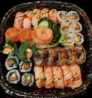 29.Sushi Combinado