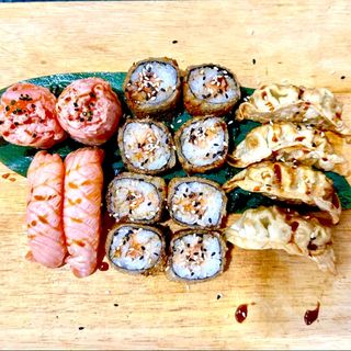 Traditional hot 5 (16 pcs)