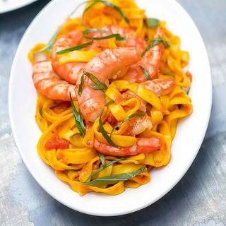 Tagliatelle com gambas