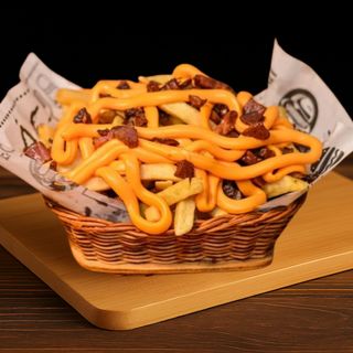 Batata Frita com Bacon e Cheddar