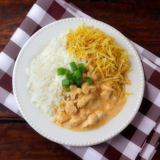 Strogonoff de frango | Arroz e Batata Palha