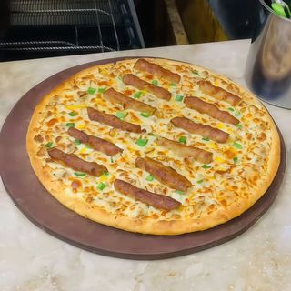 Pizza Seekh ( mozarella + tomate+ seekh kebab)