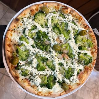 Brocolis com Catupiry (serve duas pessoas) 30cm