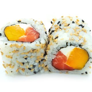 SALMON, MANGO, PHILADELPHIA  uramaki roll