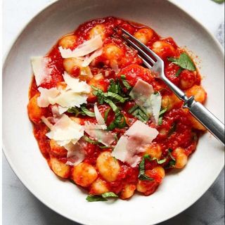 gnocchi Di tonnarelli alla bolognese