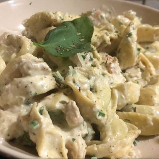 tortolleni Di tonnarelli alla cremosa carbonara