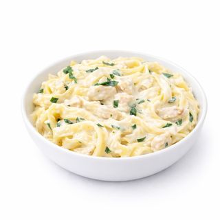 Chicken Fettuccine Alfredo Crème